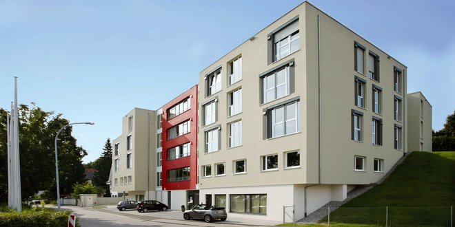 Das Gebäude des Wohnzentrums von außen