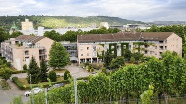 Gebäude des Haus am Weinberg mit Umgebung