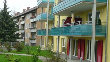 Wohnhaus der WG Schozacher Straße von außen