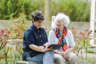 Projekt KommmiT: Tablet-Schulung. Quelle: Wohlfahrtswerk für Baden-Württemberg Tablet-Schulung KommmiT