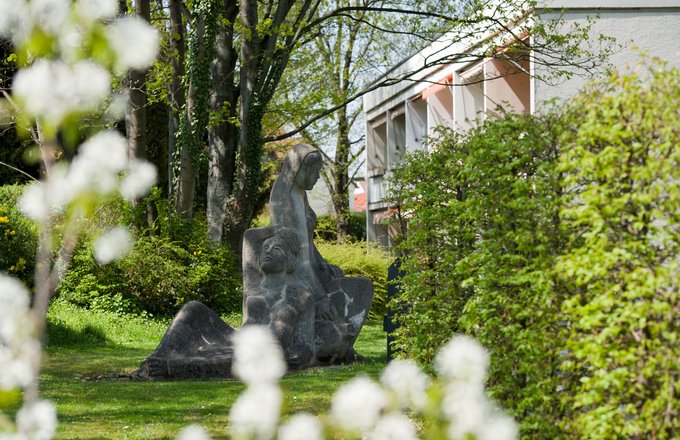 Skulptur im Garten des Haus am Kappelberg